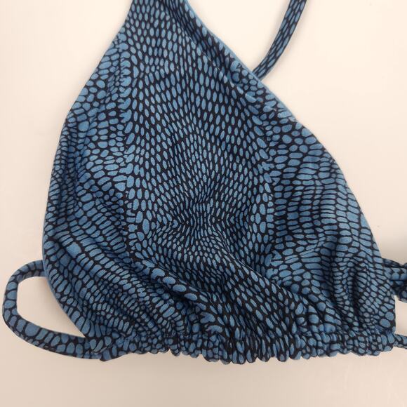 L*Space Brittany Bikini Top in Let's Croc About It Blue Size Small NWT Triangle - Picture 4 of 7